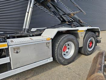 TGS 26.400 / 6x4H-2 / HMF Z KRAAN + CONTAINERSYSTEM